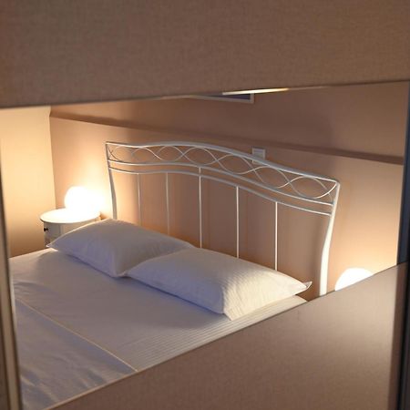 Evita'S Guesthouse Agia Marina Mikrolimanou Zewnętrze zdjęcie