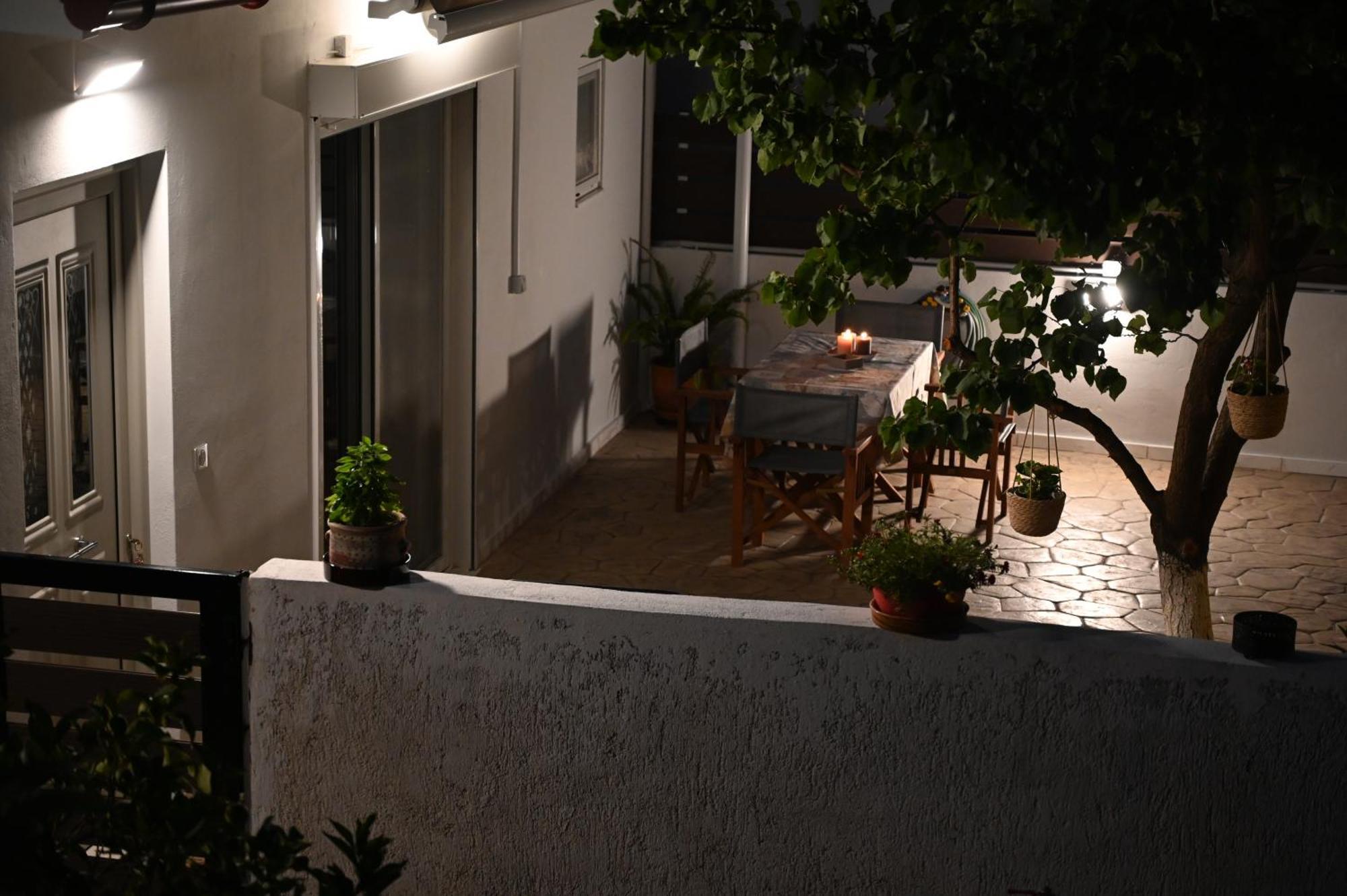 Evita'S Guesthouse Agia Marina Mikrolimanou Zewnętrze zdjęcie