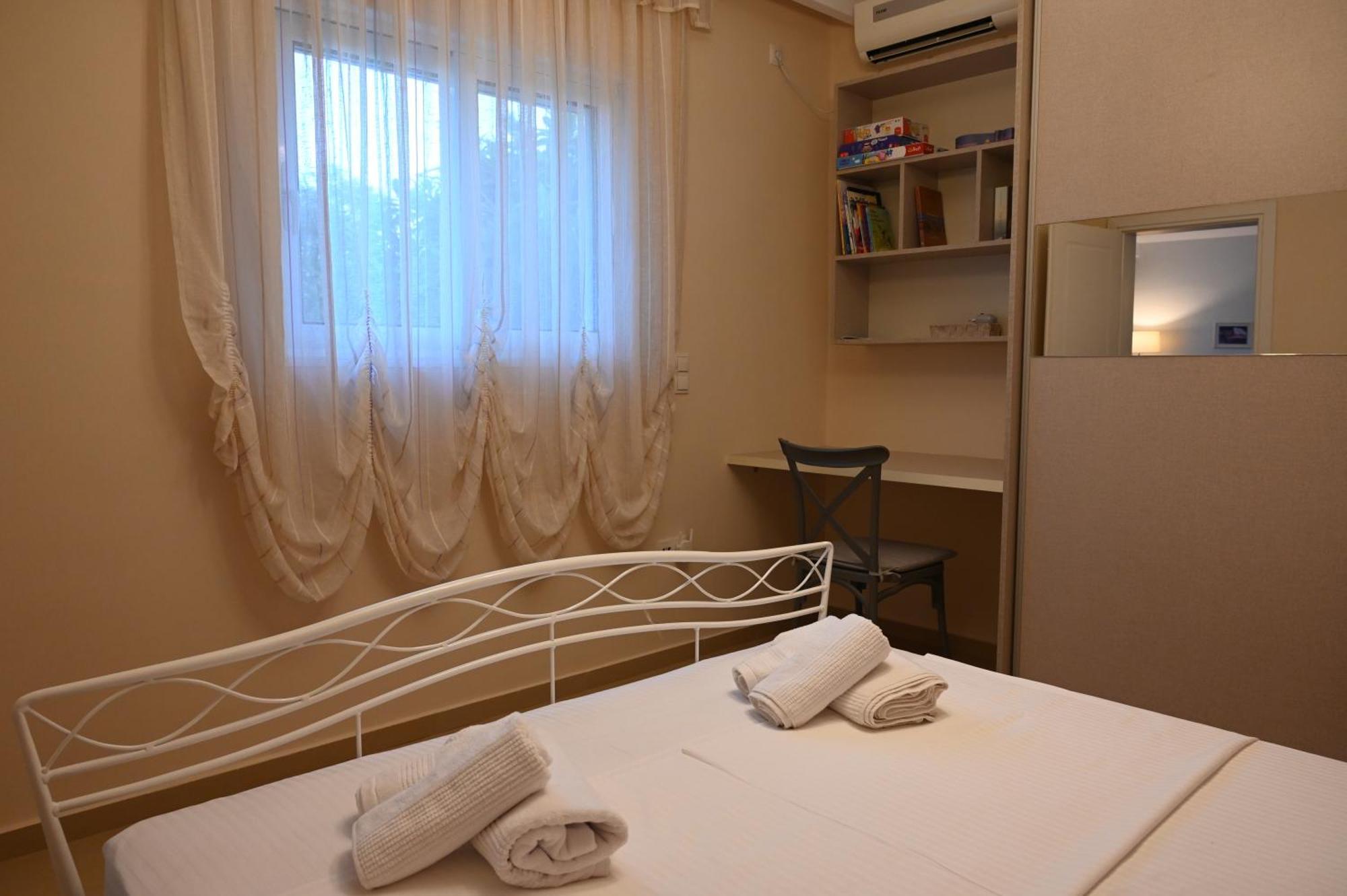 Evita'S Guesthouse Agia Marina Mikrolimanou Zewnętrze zdjęcie