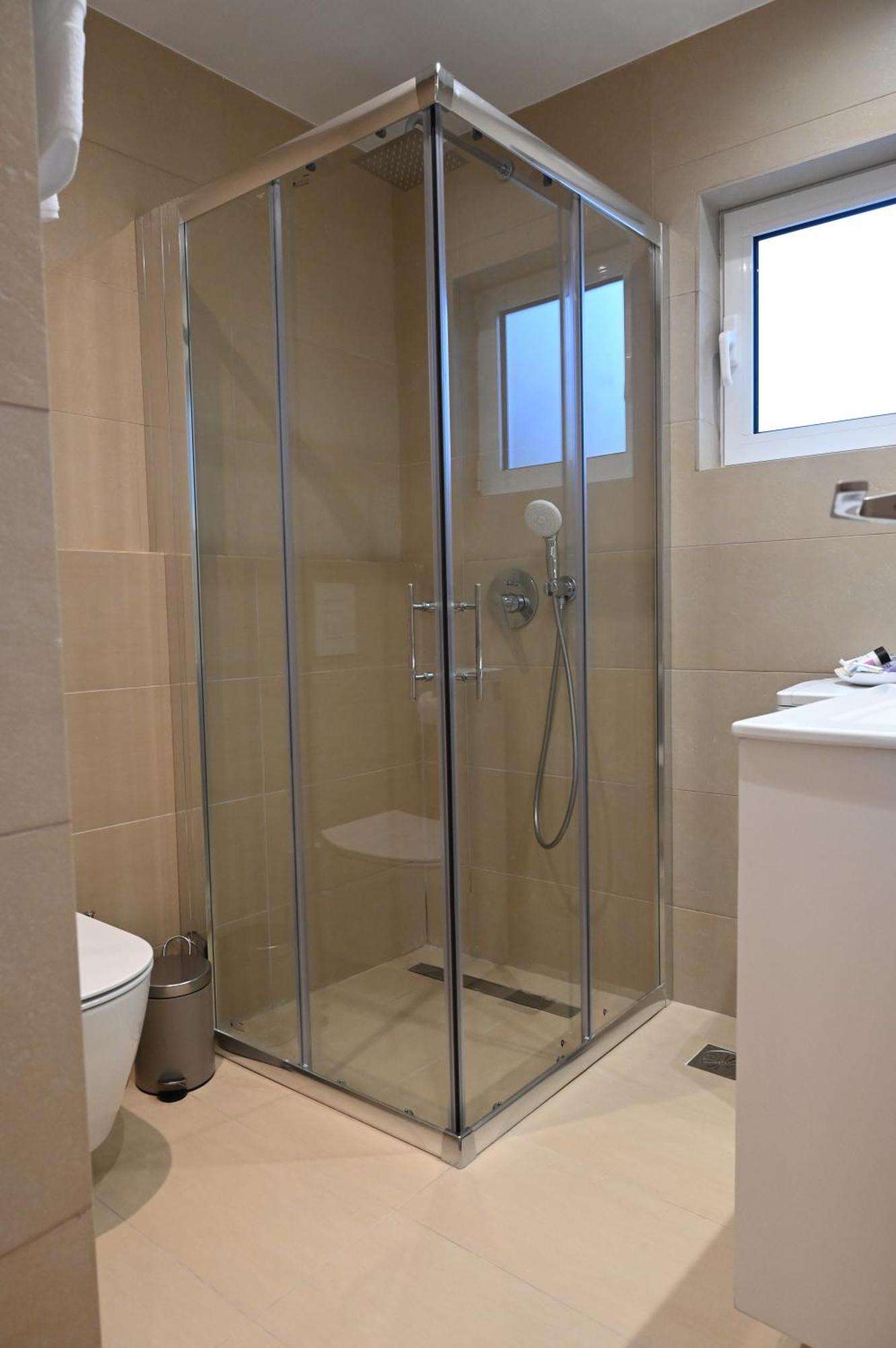 Evita'S Guesthouse Agia Marina Mikrolimanou Zewnętrze zdjęcie